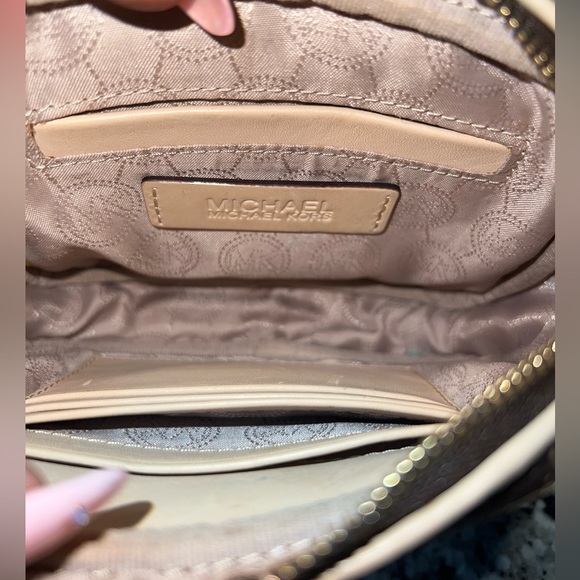 Michael Kors Signature Jet Set Leather Mini Chain Crossbody - Picture 2 of 6